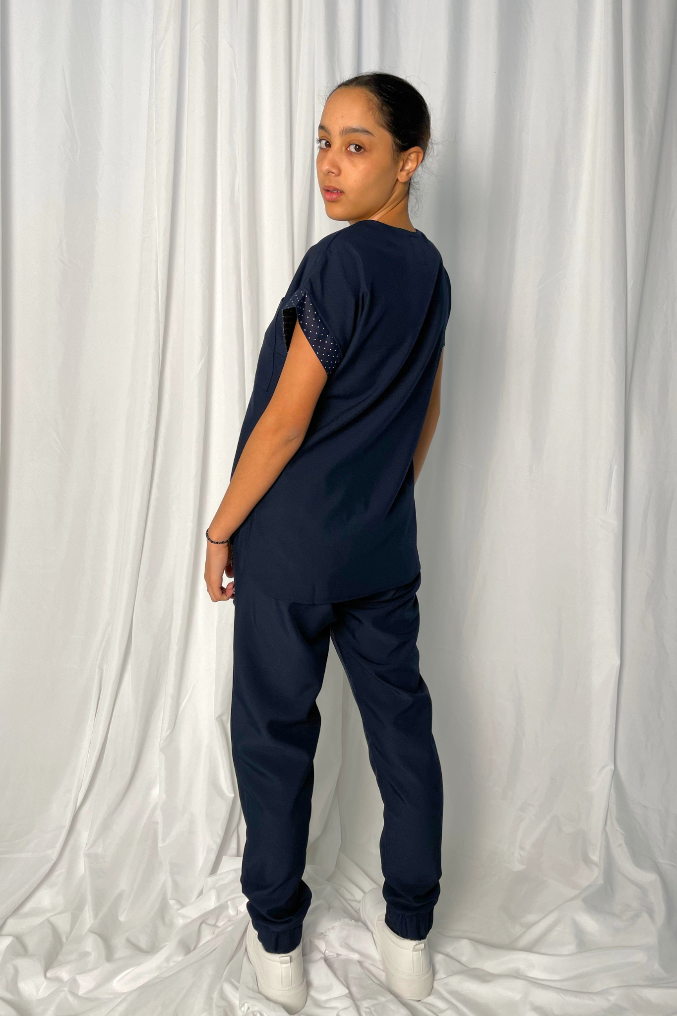 JOCELYN SET NAVY POLKA DOT CONTRAST